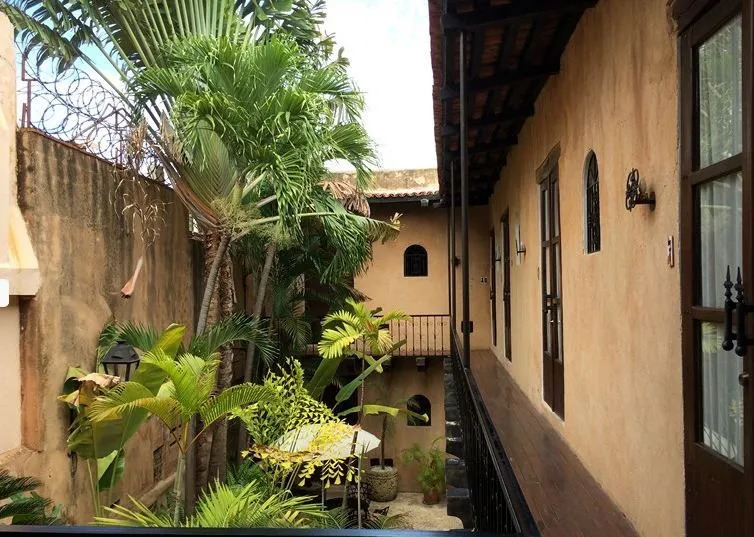 Colonial Tours