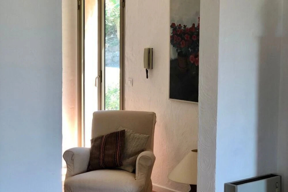 Spacious Villa in Valbonne with Swimming Pool