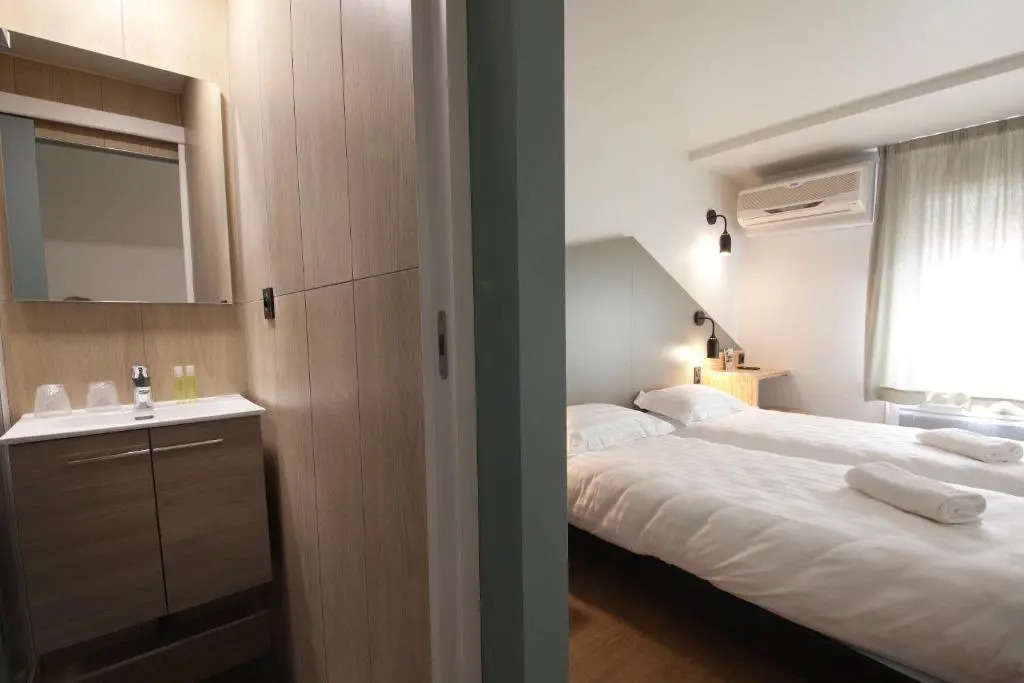 Brit Hotel Essentiel Arverne - Clermont-Ferrand Sud