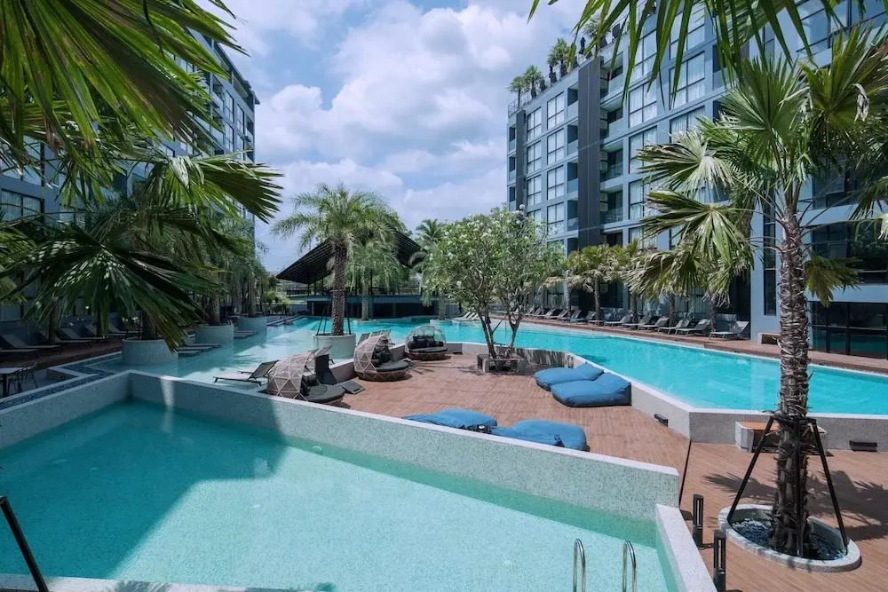 Citygate 2 BR Pool View P503-4