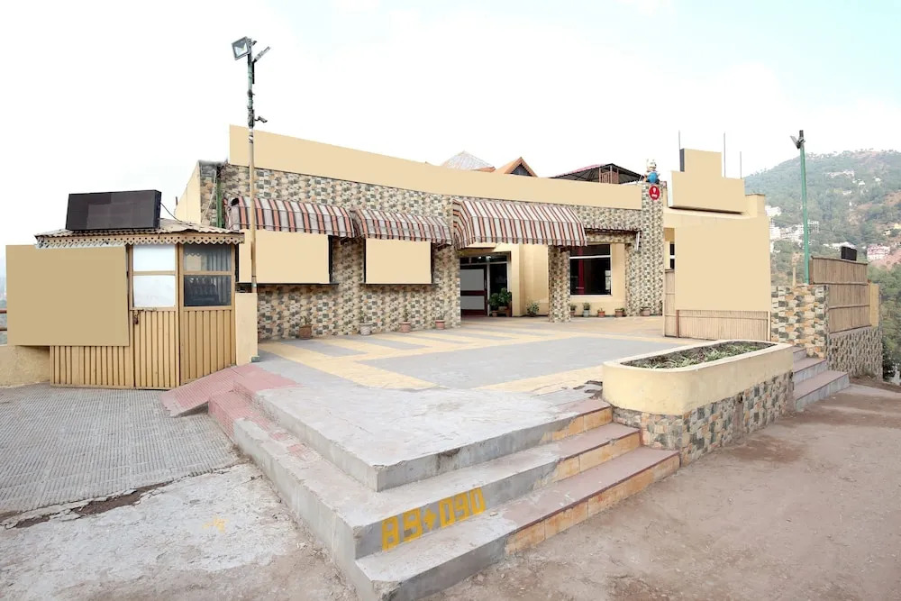 OYO 10208 Home Valley View 2BHK Kasauli
