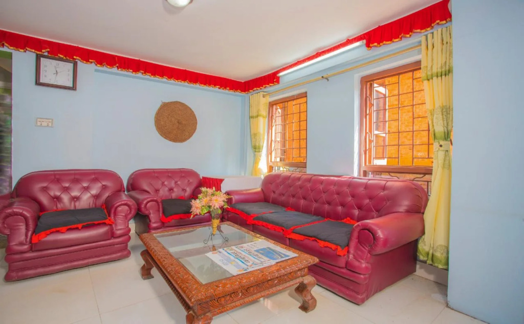 OYO 241 Nytapola View Guest House