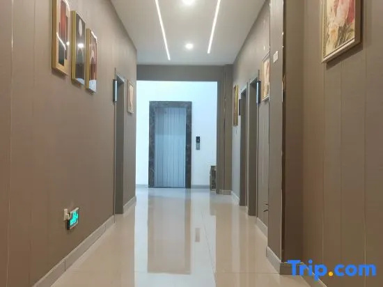 Haoting Hotel (Tianmen Road, Huazhou District, Weinan)