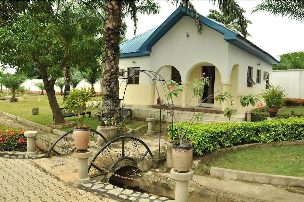 Royal Choice Inn