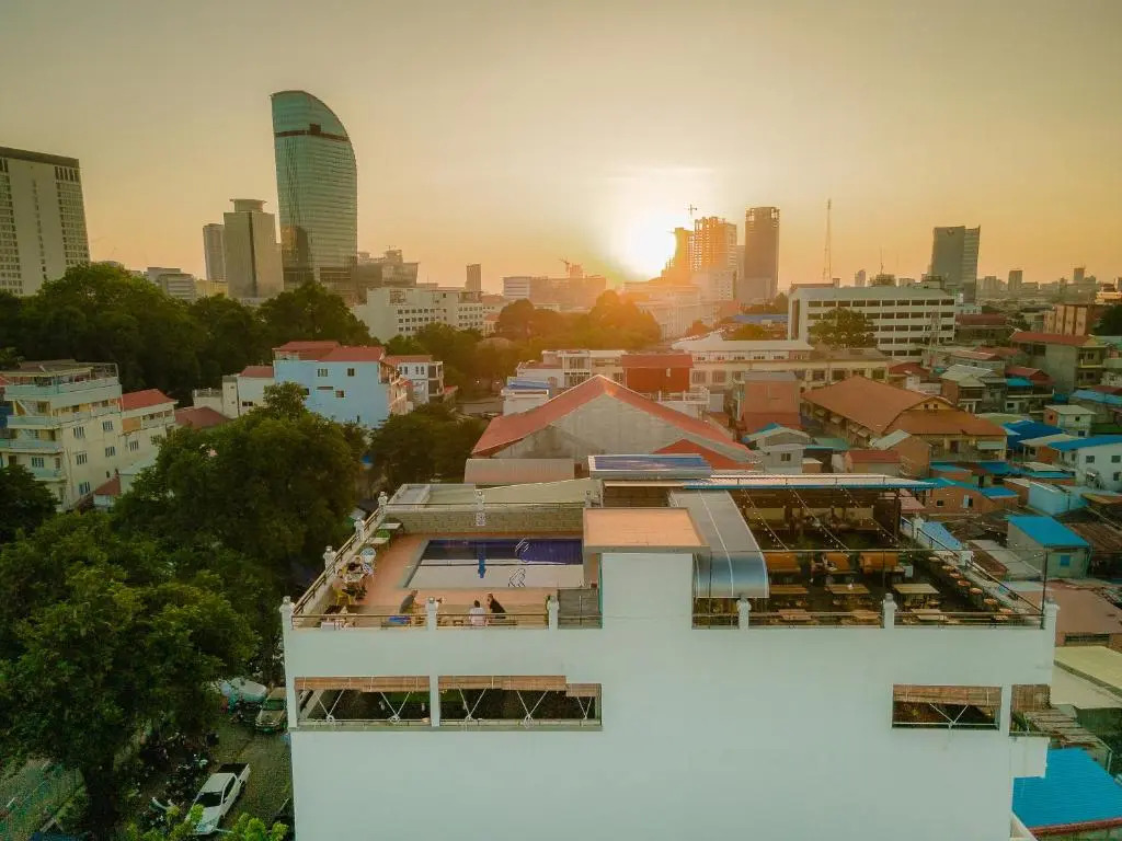 Pooltop Phnom Penh