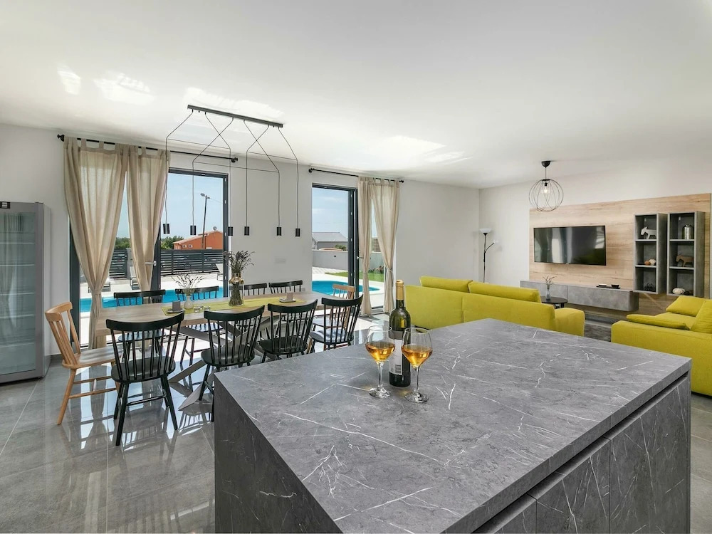 Spacious Villa in Pula Istria With Swimming Pool