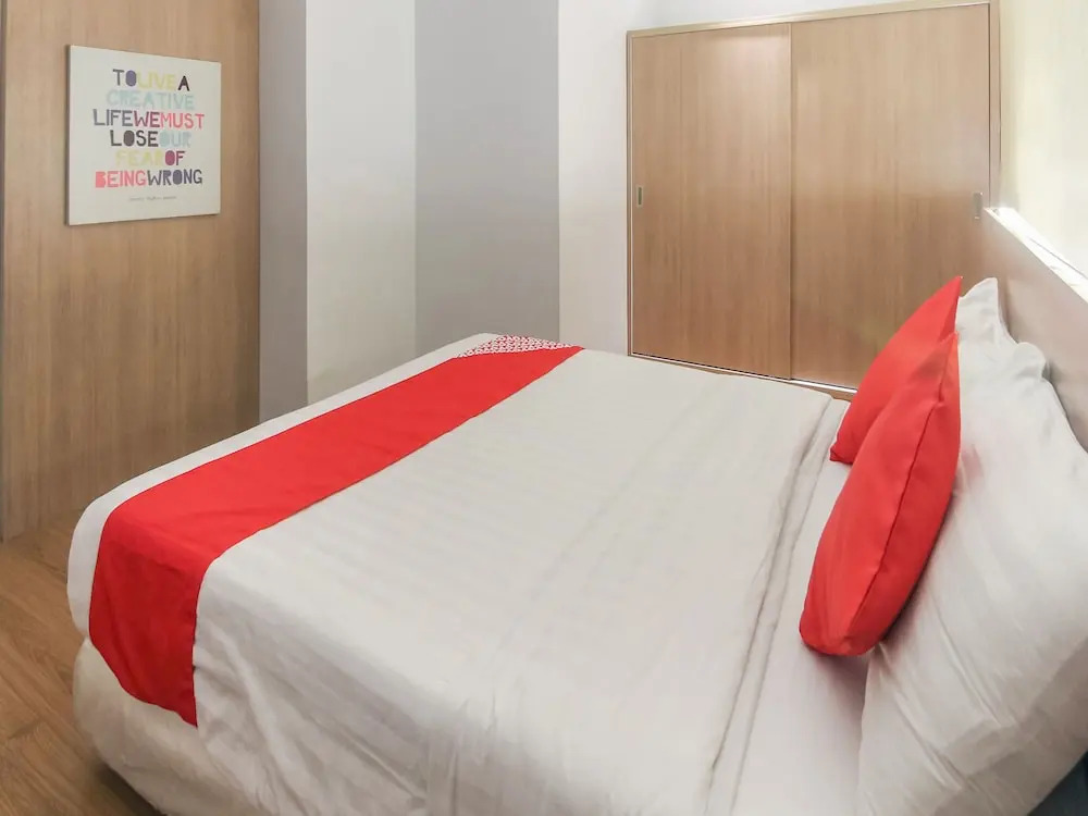 Melbourne Suites