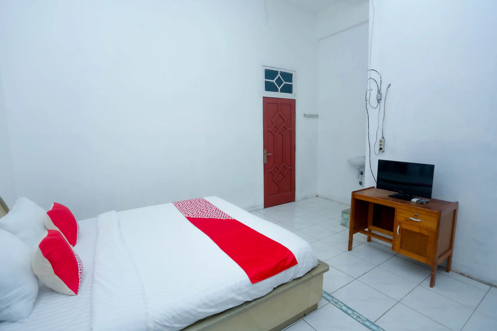 RedDoorz near Gapura Kota Banjarmasin