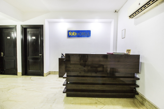 FabHotel Exotica Noida Expressway
