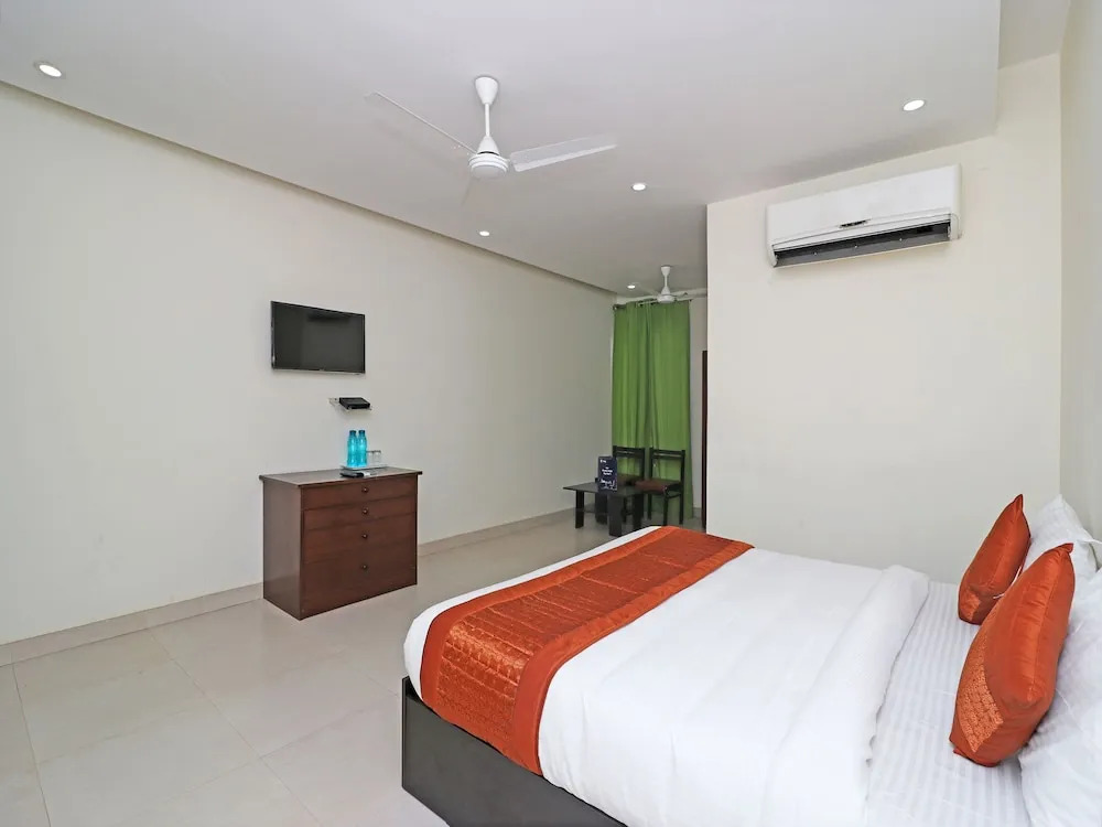 OYO 13867 The Hotel AM-Bliss