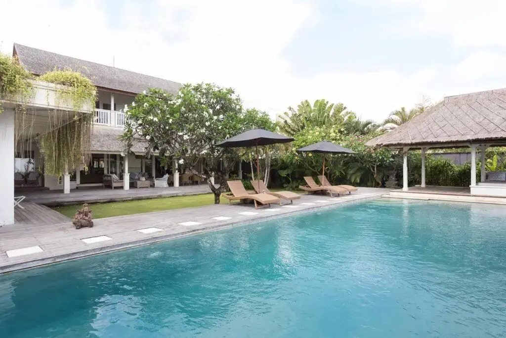 Villa Jasper at BERAWA beach