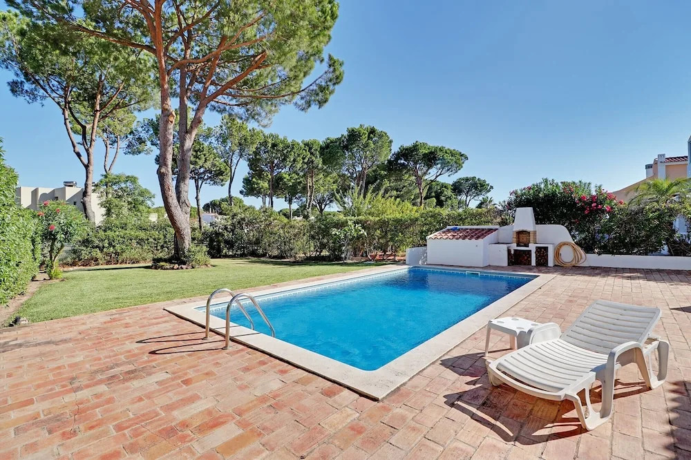 Vilamoura Ocean Villa with Pool by Homing