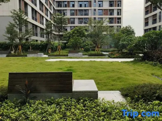 Tropical International Apartment (Guangzhou Baiyun Airport Qingtang Subway Station)