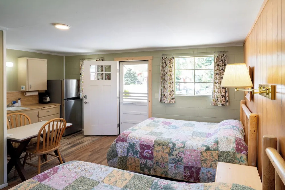 Redwood Cabins