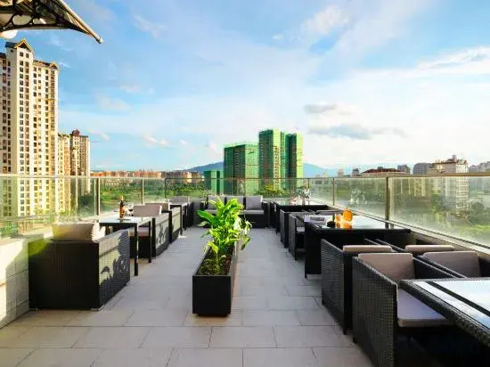 G Joyful Chujian Hotel (Xishuangbanna Jinghong Manting Park Zongfo Temple)