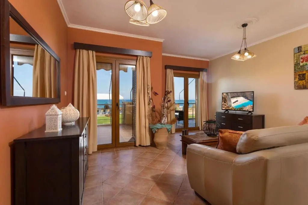 Venetico Beachfront Apartments & Suites - Sea View Suite