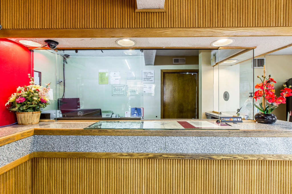 Econo Lodge - Conyers