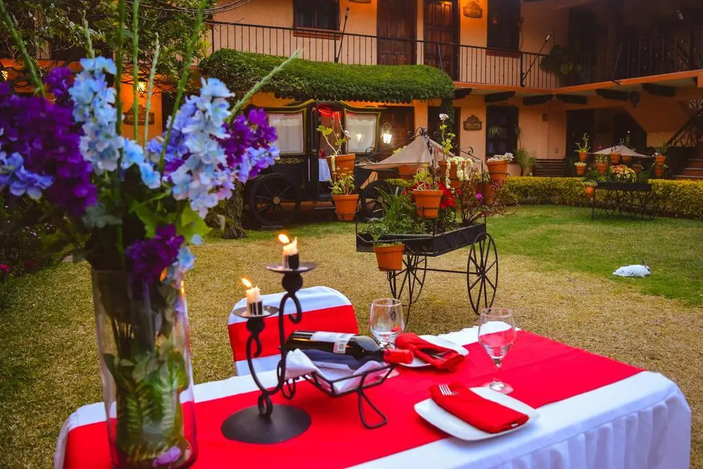 Nuestras Raíces Hotel - Museo - Restaurante