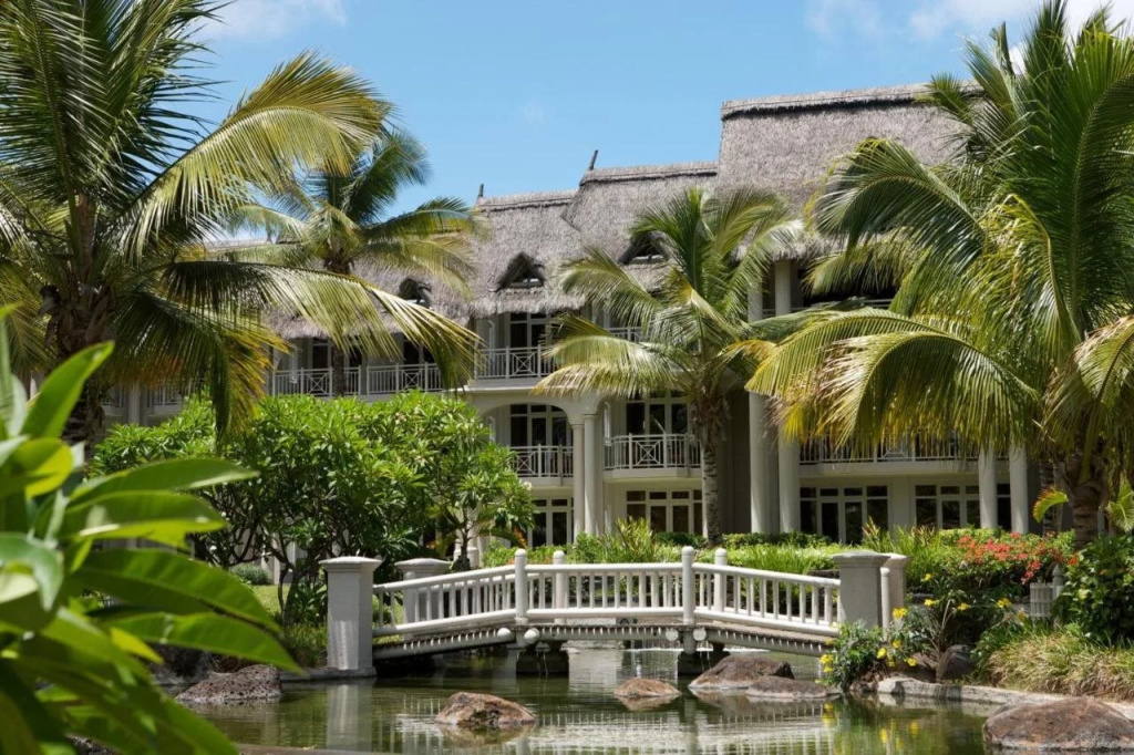LUX* Belle Mare Resort & Villas
