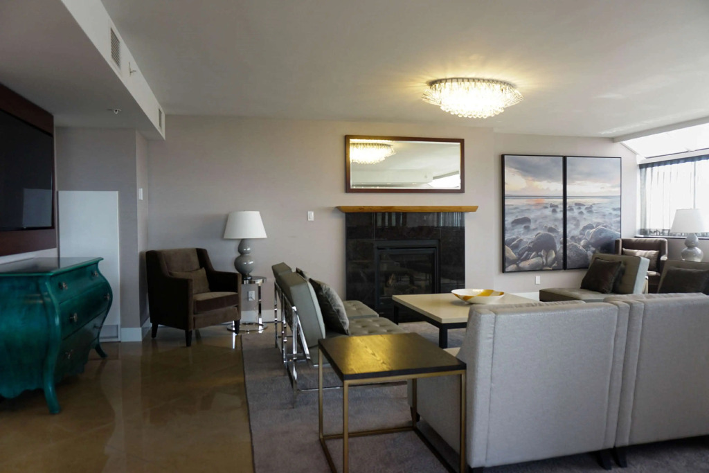 DoubleTree by Hilton Hotel & Suites Victoria