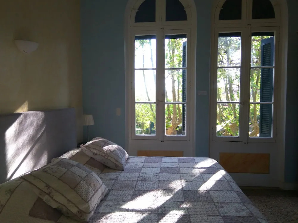 5 Family Apartments with Pool & Large Garden in Historic Pézenas Convent