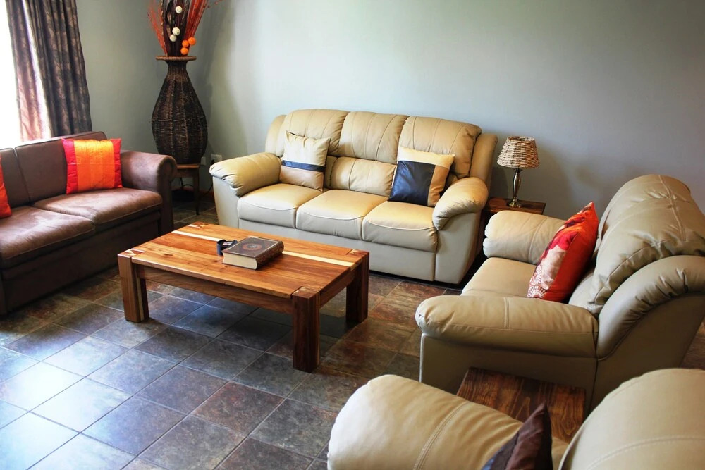 6 Breezer Self Catering