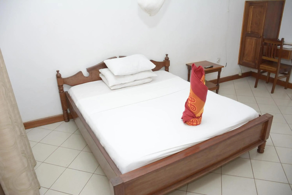 Keys Hotel Mbokomu Branch