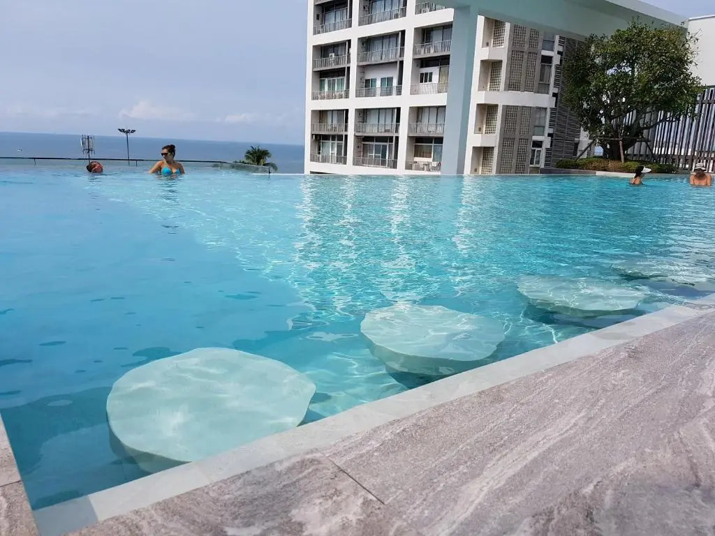 Kuno - 2Br, Beachfront Jomtien