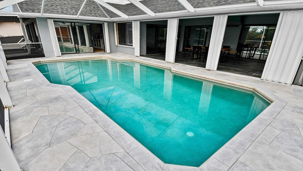 Talita Canal Home Heated Pool Fanced Yard