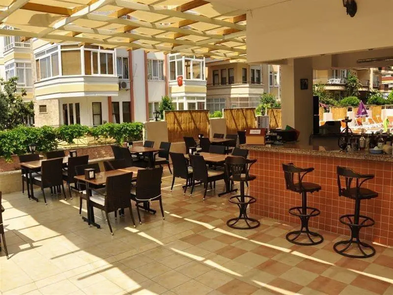 Albatros Apart Hotel