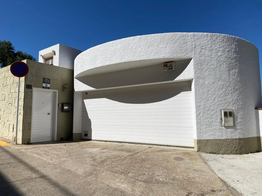 Agi Villa Poncella