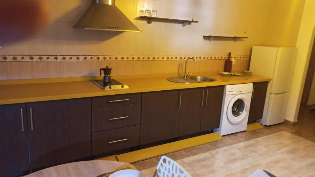 Amura Motril. Apartamento con garaje