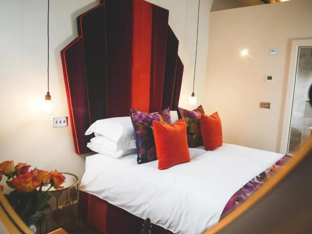 Padstow Escapes - The Long Room Luxury Apartment