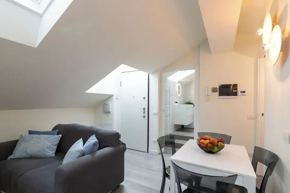 notaMi - Bright Attic M4 - 2 Bedrooms
