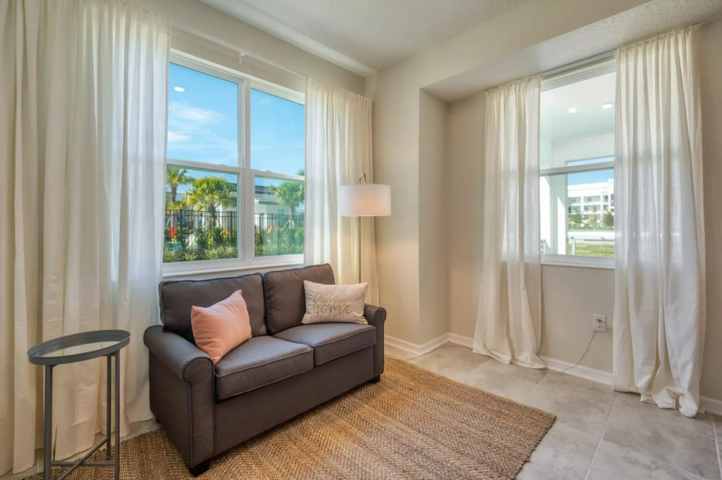 Spacious and pleasant home near Disney