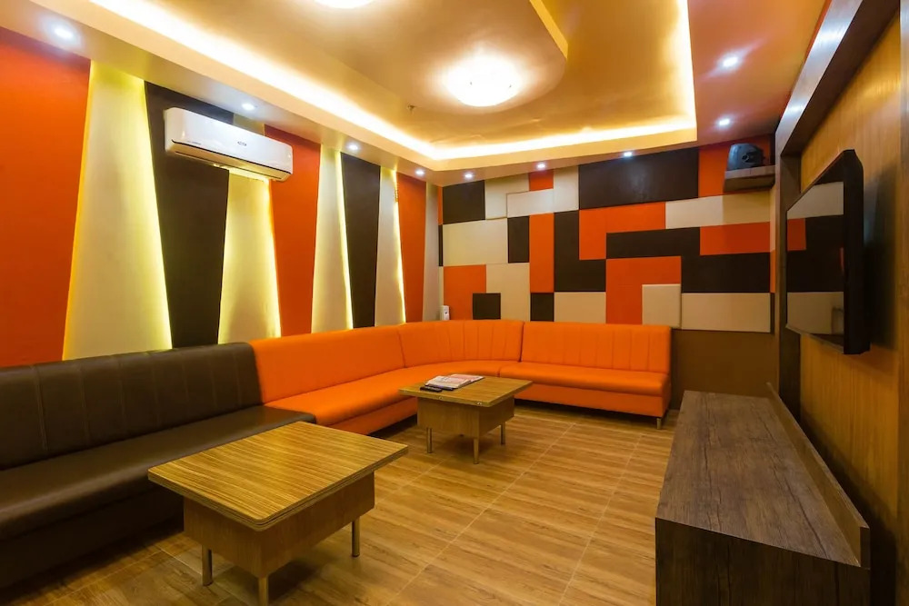 Iloilo Gateway Hotel and Suites
