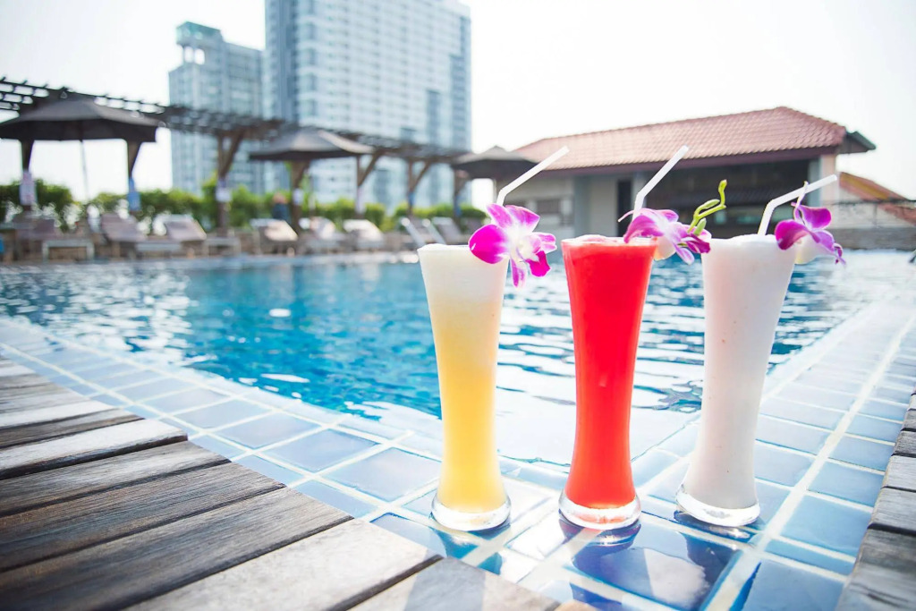 Intimate Hotel Pattaya - SHA Extra Plus