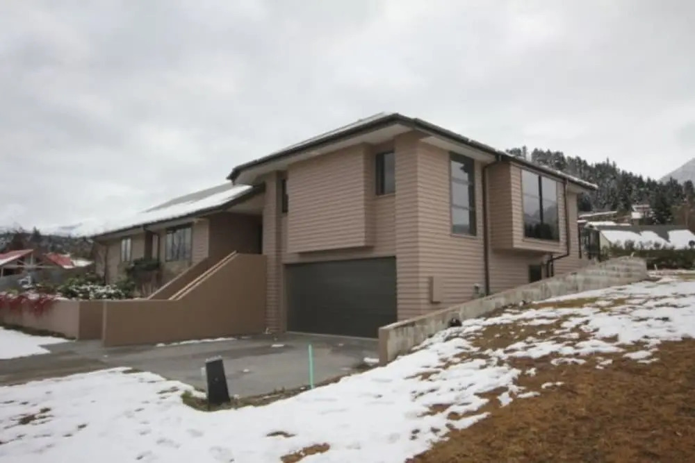 20 Rutherford Crescent