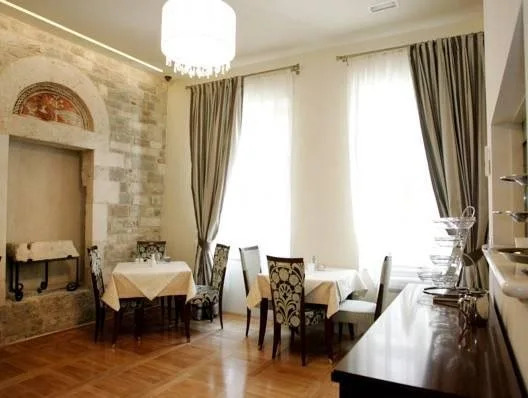 Palace Augubio