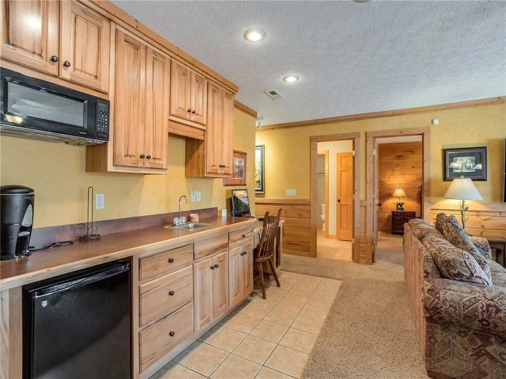 Bear Slide 4 Bedroom Home with Mountain View