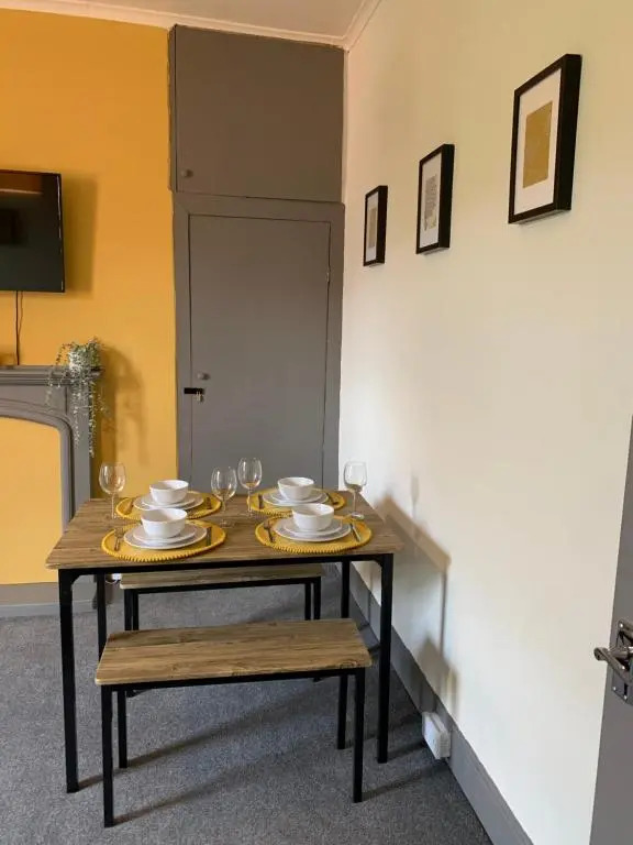 Balfour - Beautiful refurbished spacious 3 bedroom Gateshead flat