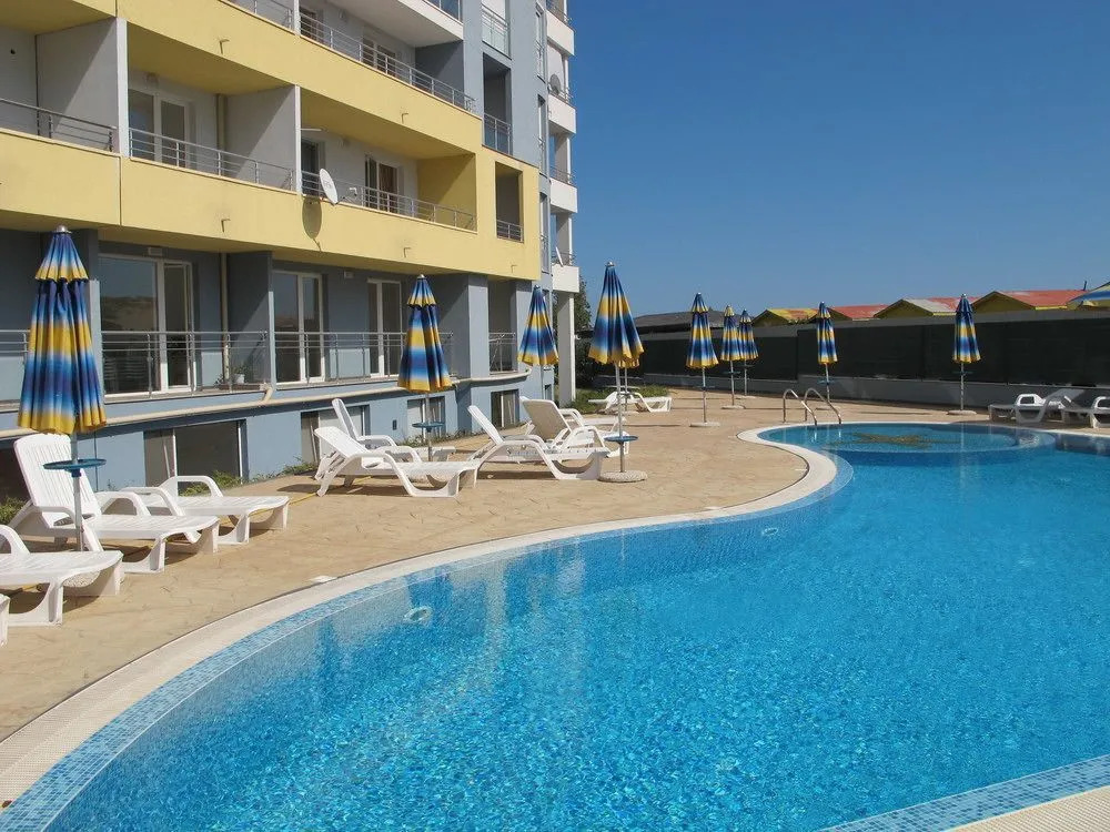 Aparthotel Crystal Beach I