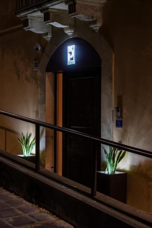 3P Exclusive Rooms