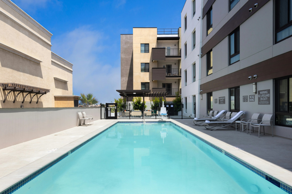Holiday Inn & Suites Monterey Park - Los Angeles by IHG