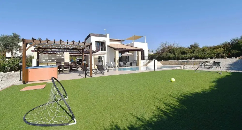 Villa Inia on Aphrodite Hills