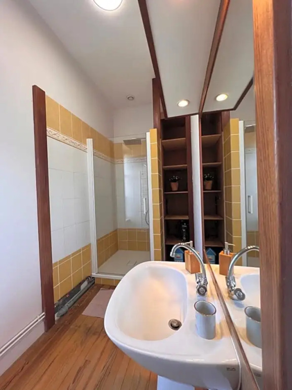 Les chambres dOmaha Beach Etablissement avec deux chambres dhôtes, petit-déjeuner compris fait-maison et produits locaux
