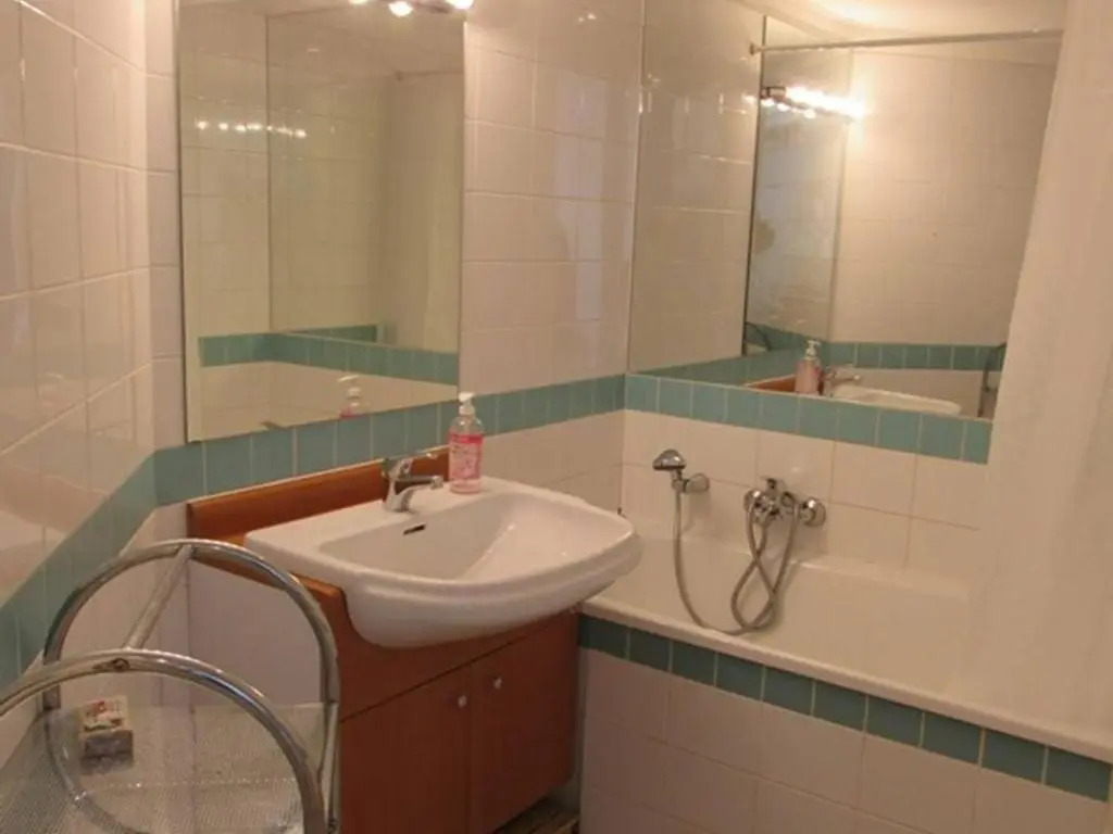 Appartement Cavalaire-sur-Mer, 2 pièces, 4 personnes - FR-1-100-233