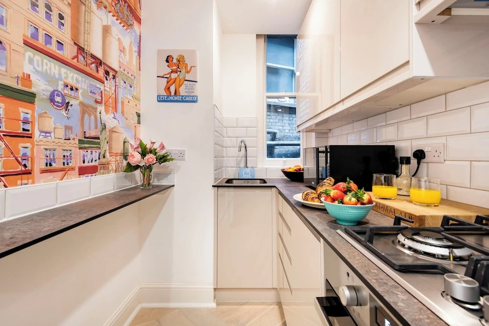 Stylish Buckingham Apartment Victoria