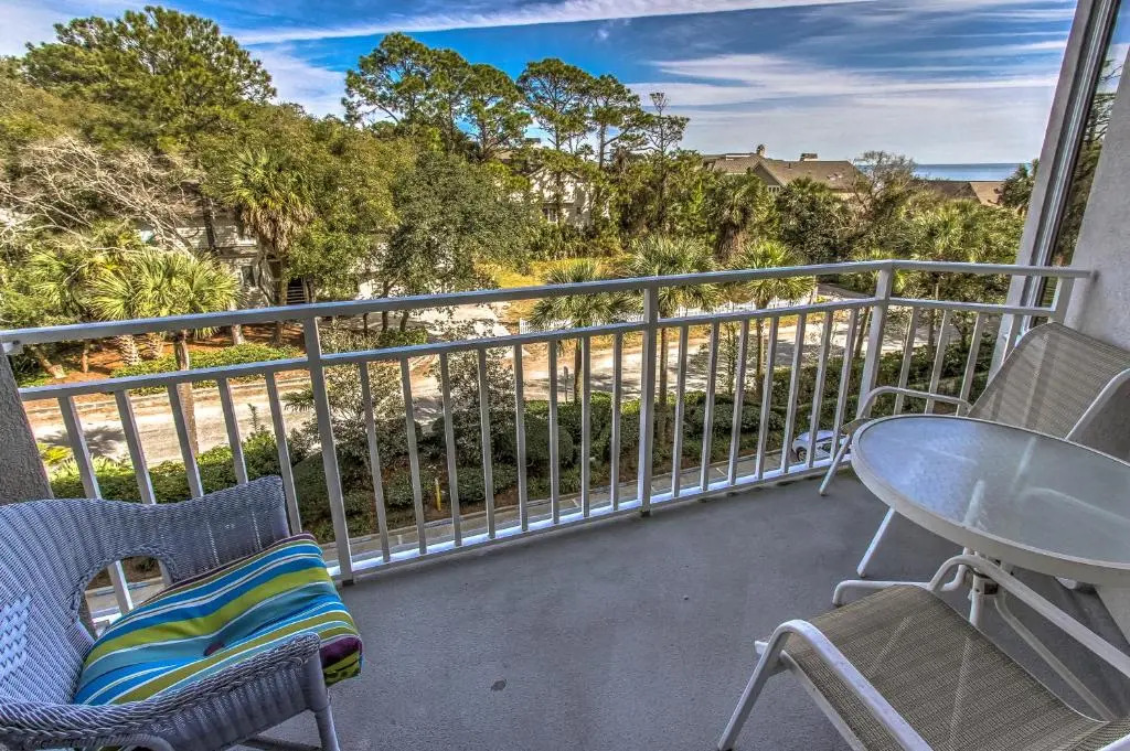 2309 SeaCrest 3 BR Forest Beach Condo
