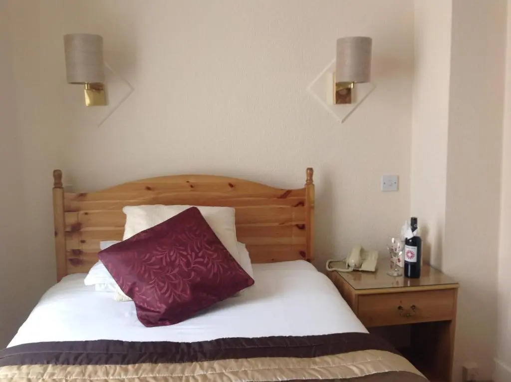 The George Hotel